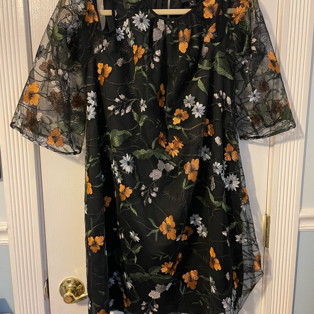 Women’s dress